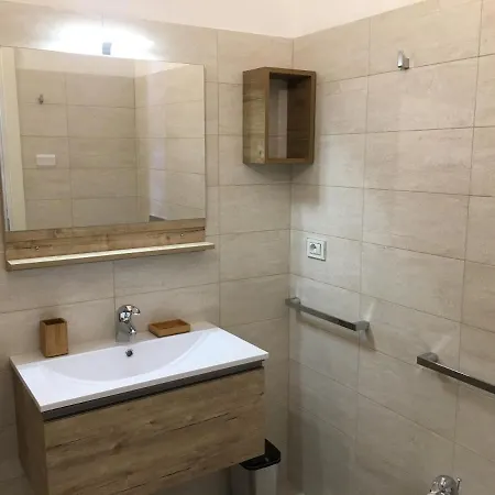 President Le Perle Palau