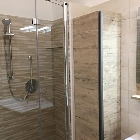 Apartment President Le Perle *